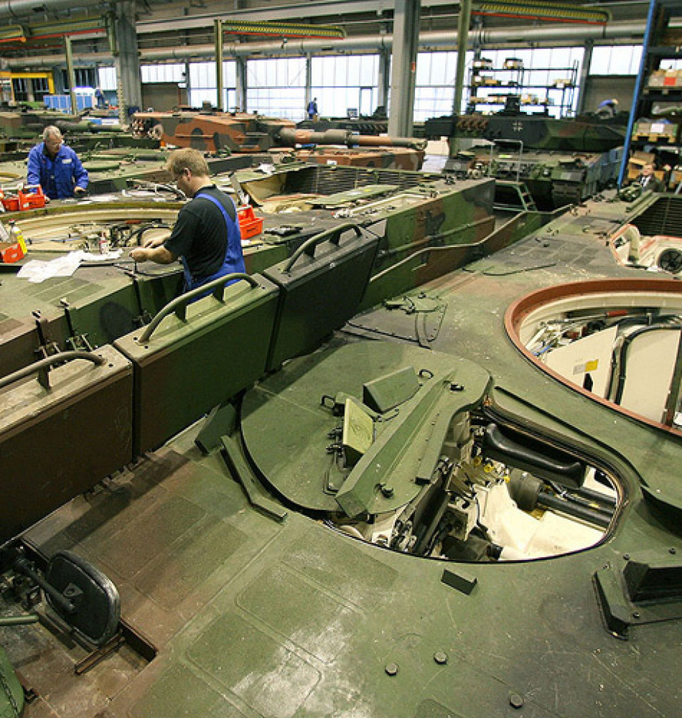 Servicio de mantenimiento del carro de combate Leopard. Foto: Rheinmetall