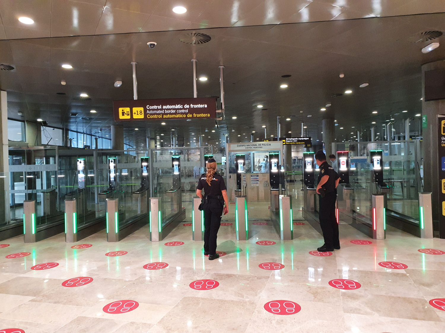 Thales instala puertas inteligentes en los aeropuertos de Reus, Girona y Tenerife para el control fronteras