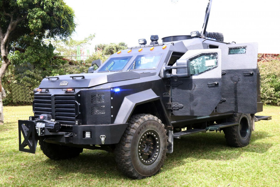 La Seguridad Pública recibe donaciones de EEUU como este vehículo blindado. Foto: Ministerio de Seguridad Pública de Costa Rica.
