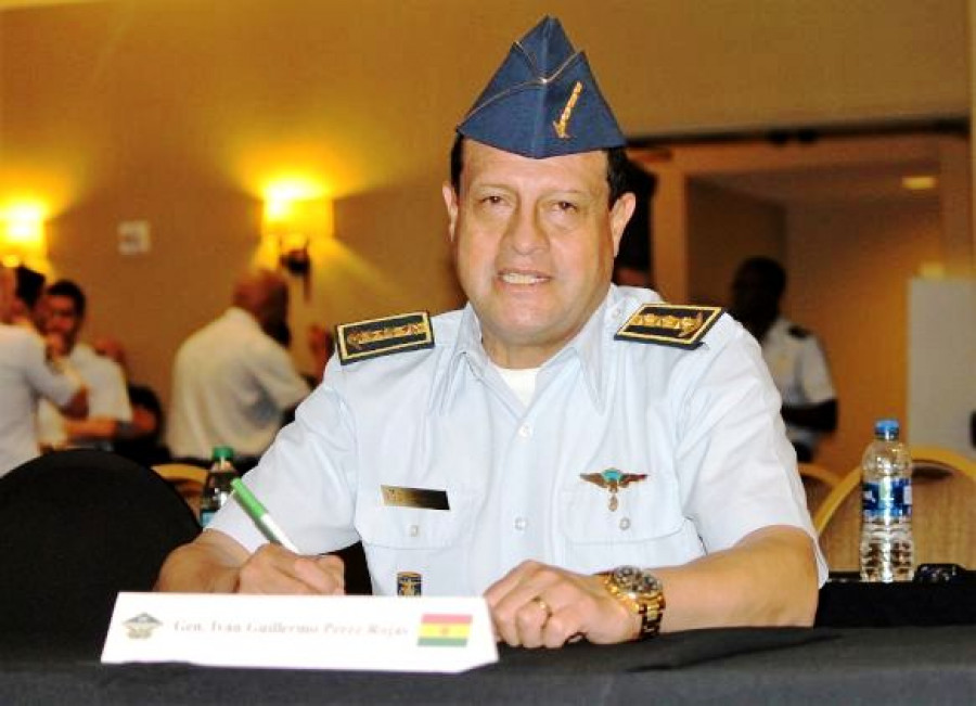 General Iván Guillermo Pérez Rojas, comandante de la Fuerza Aérea Boliviana. Foto: Geraldine CookDiálogo.