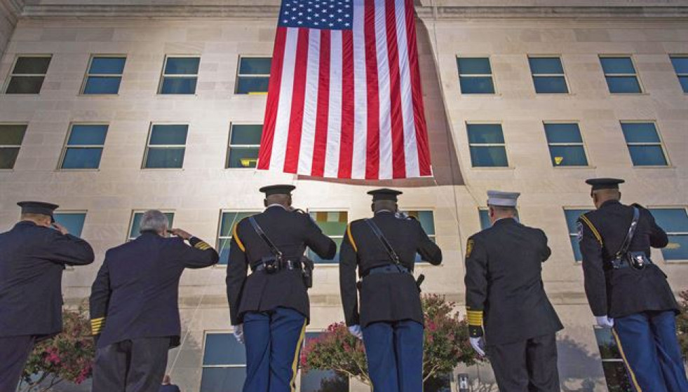 Bandera de EEUU en el Pentágono. Foto: Departamento de Defensa