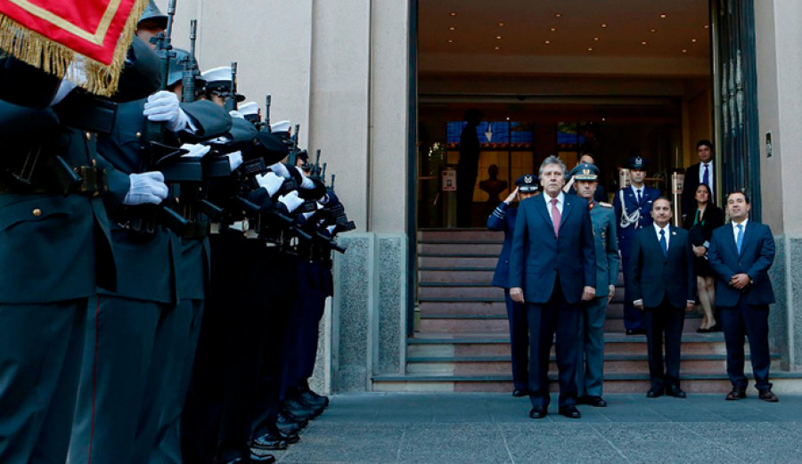 Ministro de Defensa de Chile, Alberto Espina. Foto: Ministerio de Defensa.