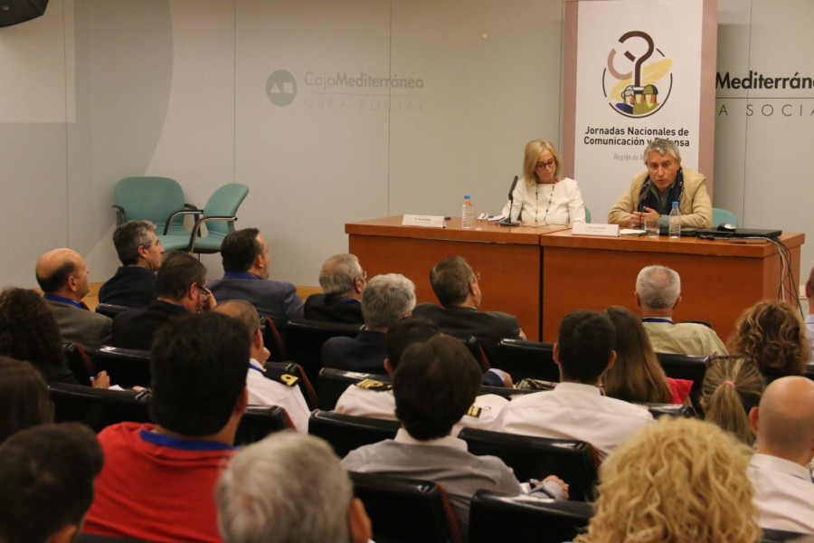 Intervención de Melchor Miralles en las Jornadas Nacionales de Comunicación y Defensa. Foto: Ginés Soriano Forte