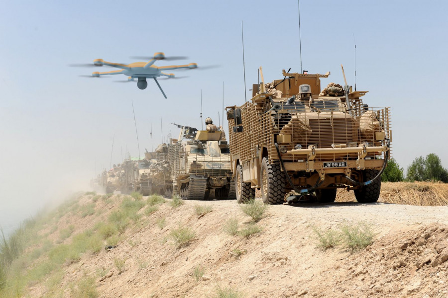 El sistema Condor de Dronetools junto a un convoy militar. Foto: Dronetools