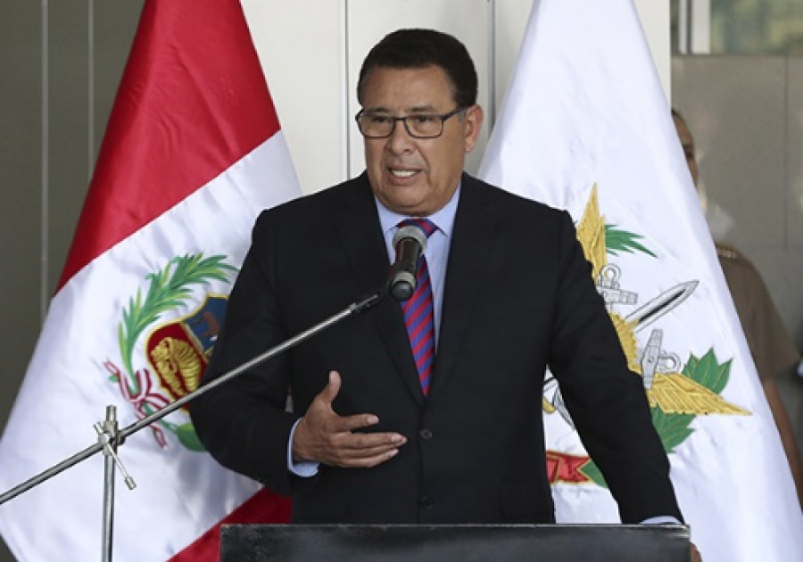 Presentación del ministro José Huerta ante el personal del Ministerio. Foto: Ministerio de Defensa del Perú