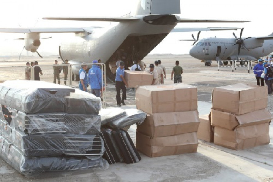 Aviones C-27J Spartan llevando materiales de ayuda humanitaria a Arequipa. Foto: Ministerio de Defensa del Perí