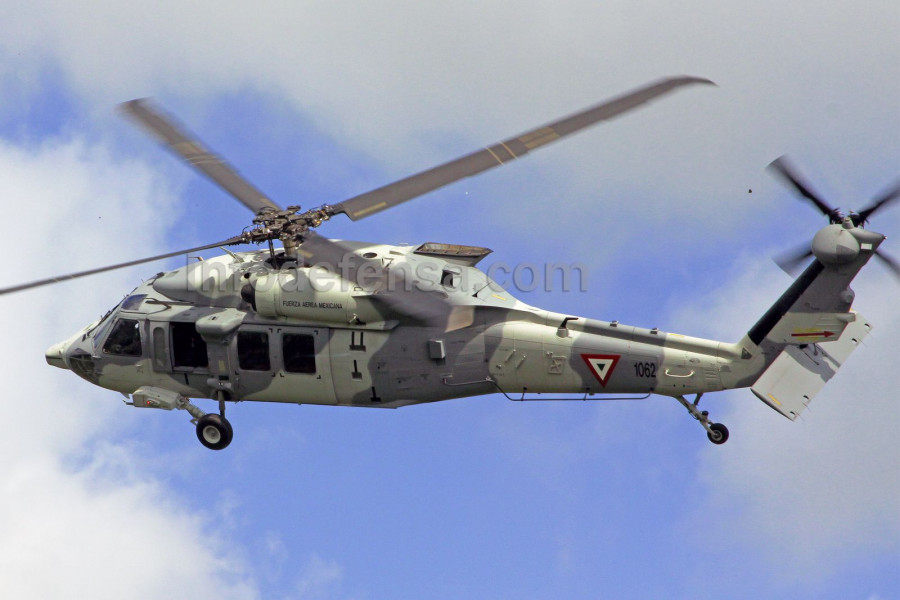 El UH-60M es el helicóptero de combate más moderno con que cuenta la FAM. Fotos: Infodefensa y Getty.