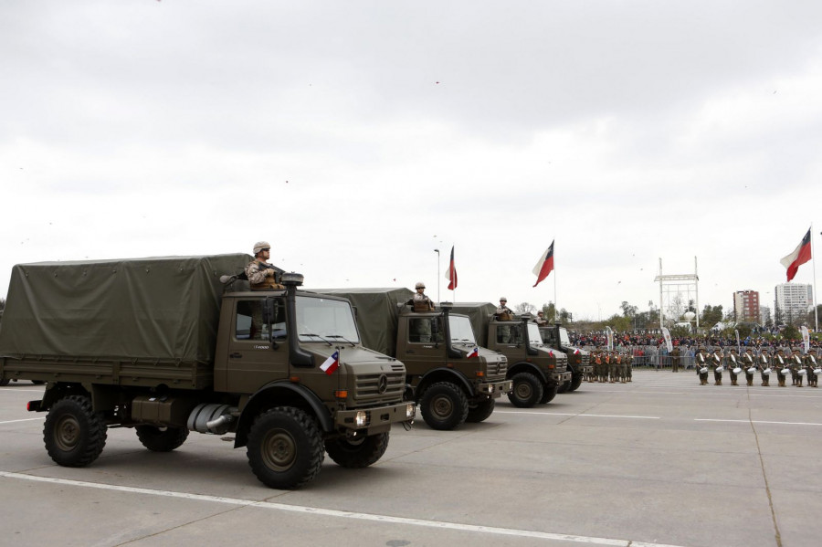 Los nuevos camiones Unimog 4000 4x4 del Ejército de Chile. Foto: Ministerio de Defensa de Chile
