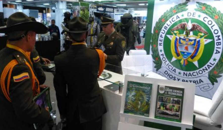 Stand de la Policía de Colombia en Expodefensa.