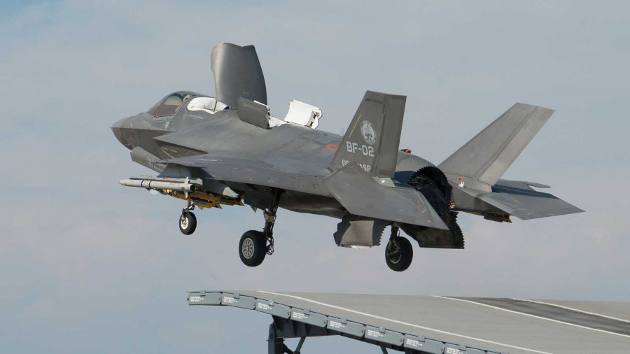 Prueba de despegue en rampa de un avión de combate F-35B. Foto: Lockheed Martin