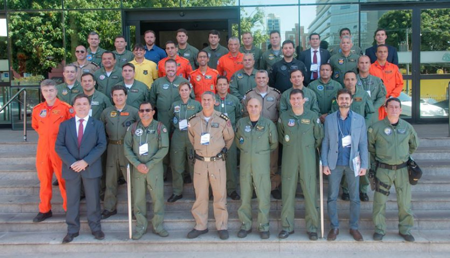 Os comandantes e gestores de unidades de aviação de segurança pública de todo o Brasil reunidos no ENAVSEG 2018.