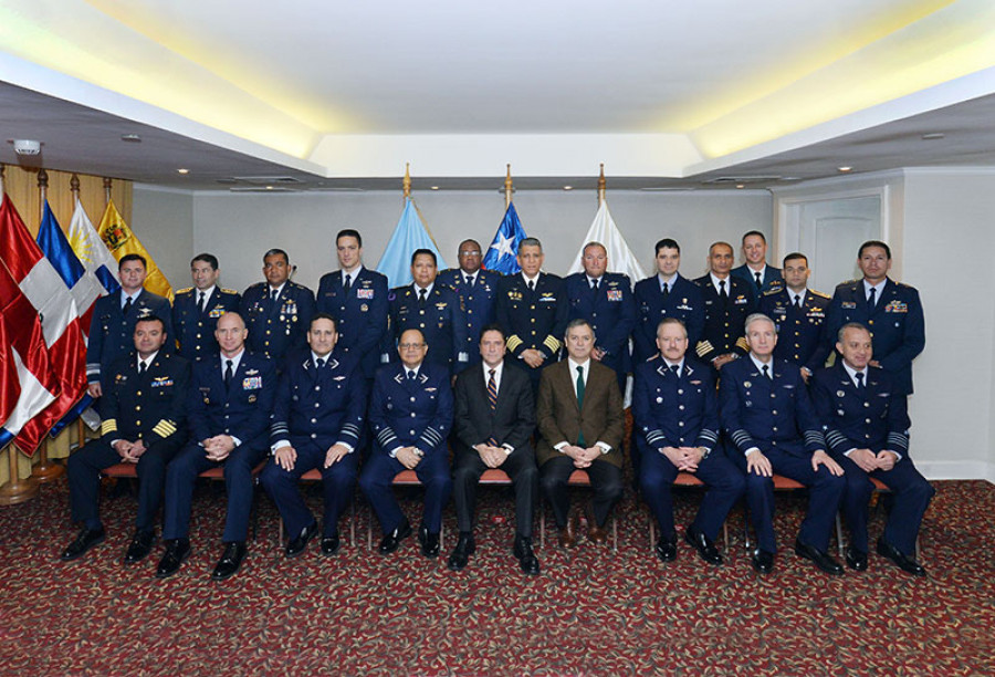 Representantes de 13 países de Sicofaa participaron en lanzamiento de ejercicio Cooperación 2017. Foto: Fuerza Aérea de Chile.