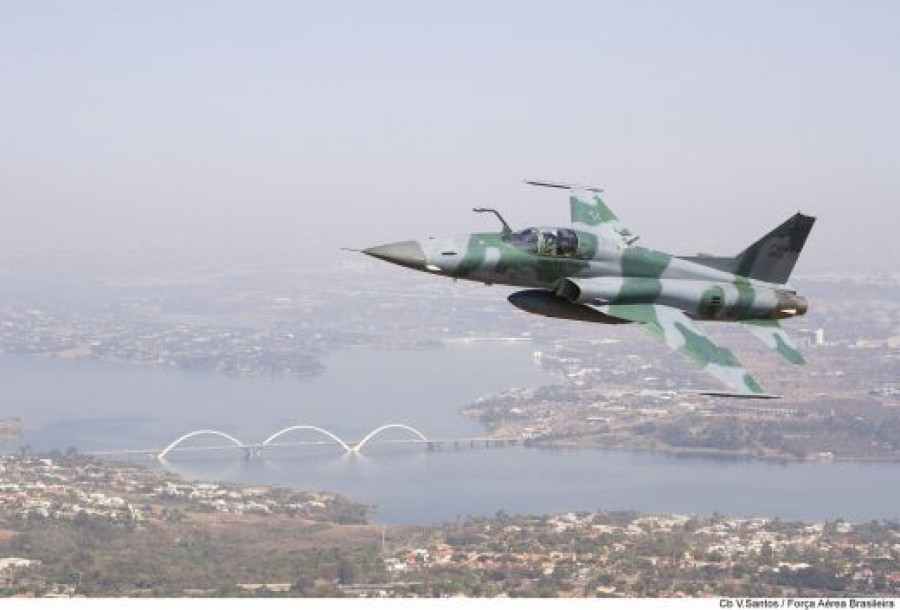 Un F-5EM de la Fuerza Aérea Brasileña. Foto: Cb.V.Santos  FAB