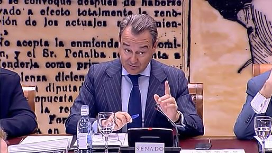 Agustín Conde en su comparecencia en la comisión de Defensa. Foto: Senado