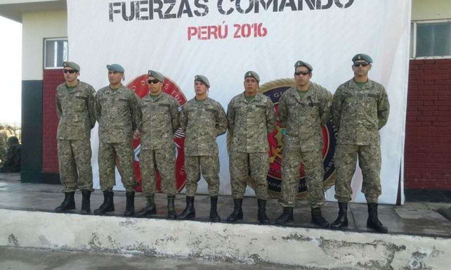 Efectivos uruguayos con el nuevo uniforme durante el Commando 2016. Foto: Ejército Nacional del Uruguay.