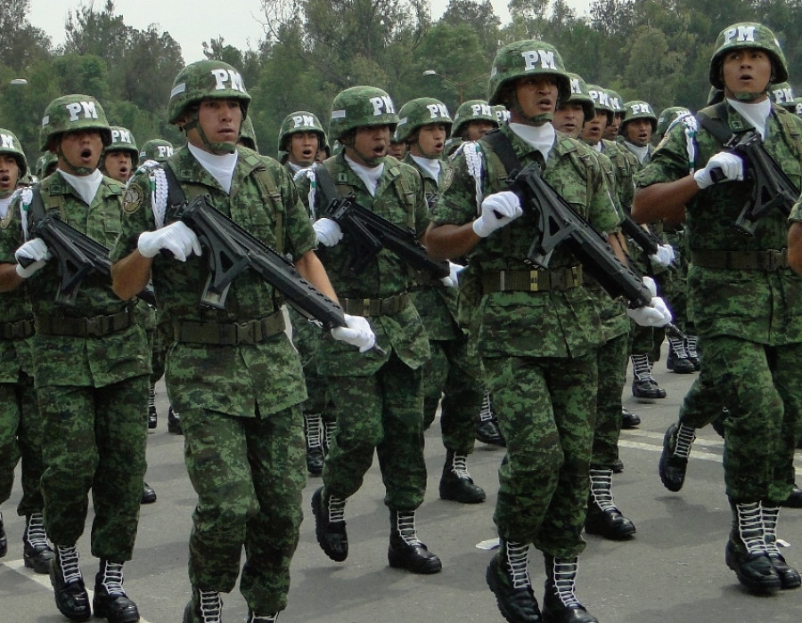 Tropas Policía Militar del Ejercito Mexicano. Foto José A. Quevedo
