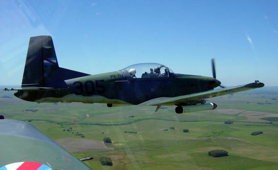 Pilatus PC-7U del Escuadrón de Vuelo Avanzado. Foto: Fuerza Aérea Uruguaya.