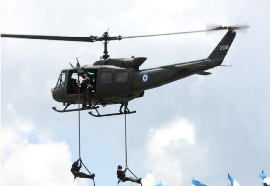 La Fuerza Aérea Salvadoreña opera varios helicópteros UH-1H. Foto: Ministerio Defensa de El Salvador.