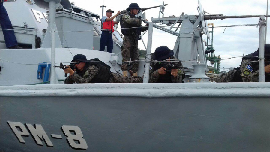 Foto nota delegaciones navales salvadorena y hondurenas evaluan Unitas