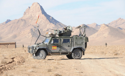 Patrulla de un vehículo Lince español en Afganistán. Foto: Ministerio de Defensa