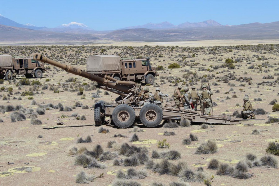 Obús G-4 calibre 15539 mm del DIM N° 1 Lynch en el altiplano de Tarapacá. Foto: Armada de Chile