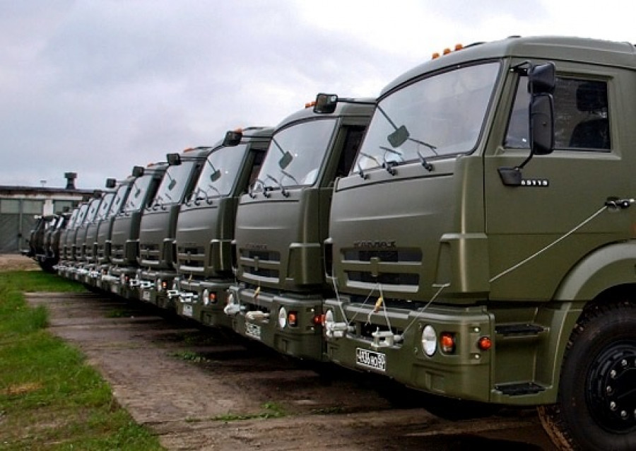 Camiones militares Kamaz del Ejército ruso. Foto: Ministerio de Defensa de Rusia.