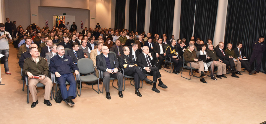El seminario llenó la sala de la Escuela Superior de Guerra Coonjunta. Foto: Estado Mayor Conjunto de las Fuerzas Armadas