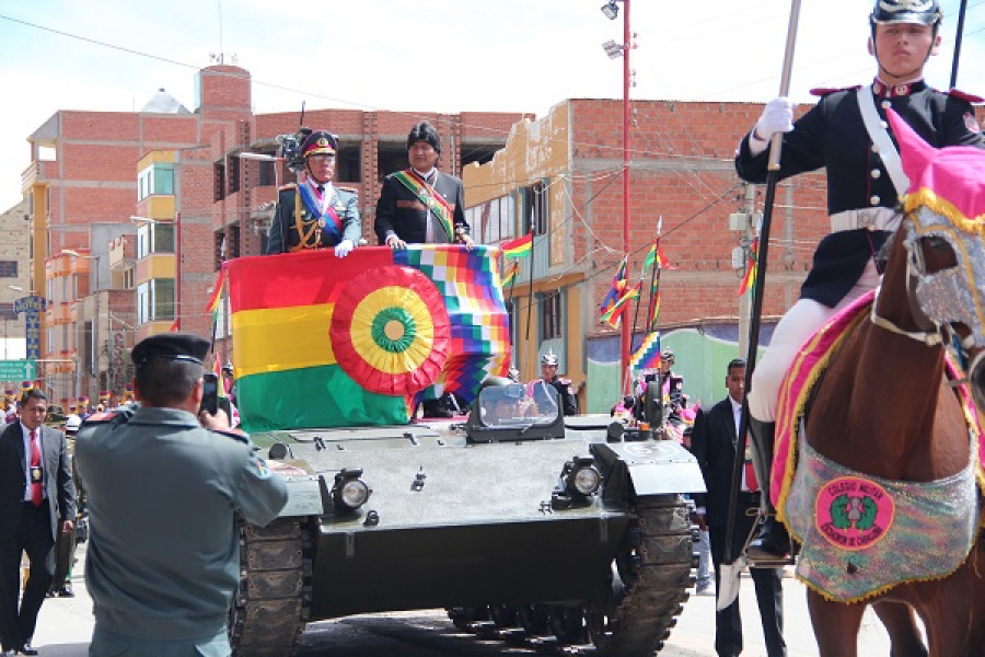 Bolivia Ejercito Oruro 14112015 ABI