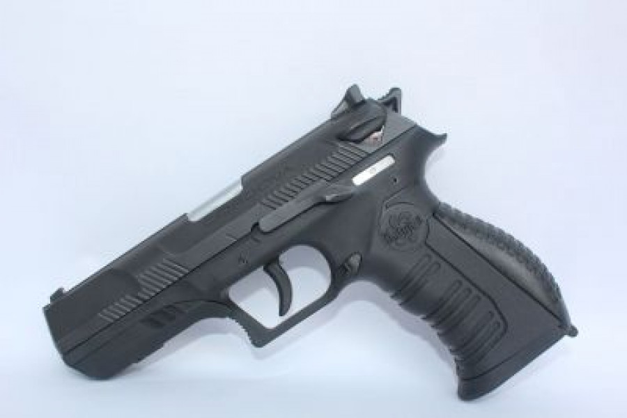 141022 pistola colombia cordova