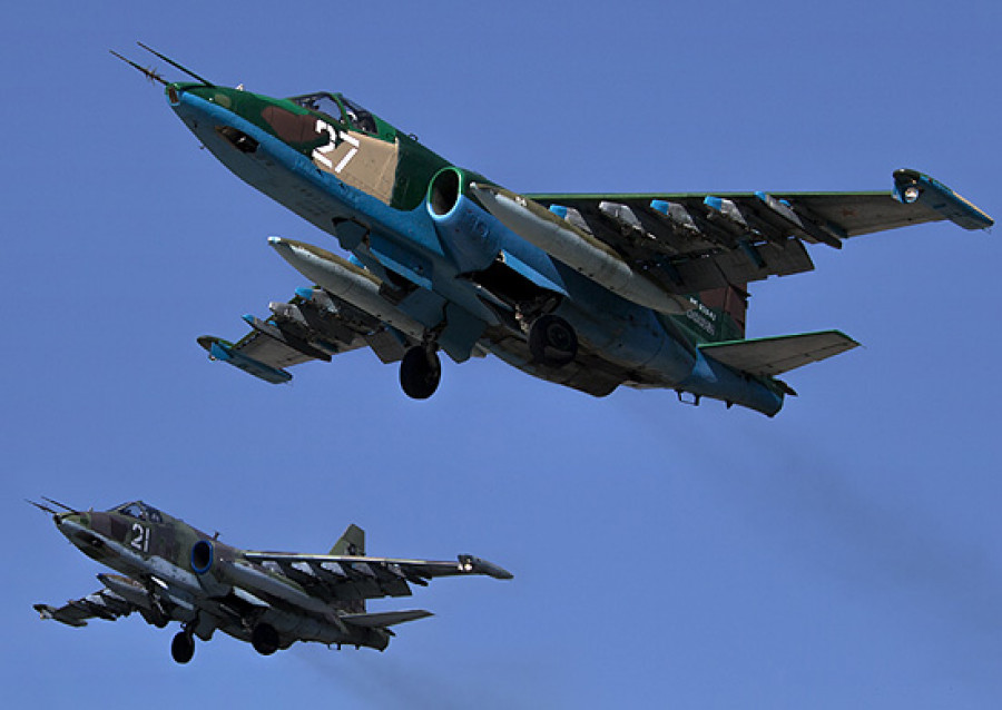 150404 avion ataque su 25 ministerio defensa rusia
