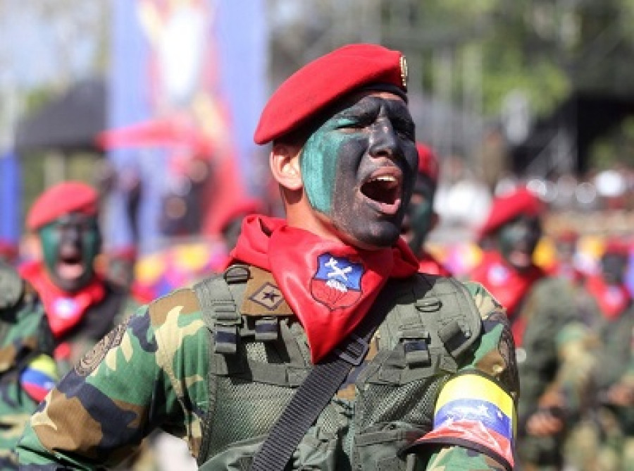 Venezuela Paracaidista AVN