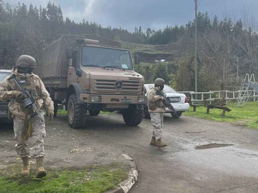 Efectivos del Ejército de Chile en patrullaje preventivo en Galvarino. Foto: Jedena La Araucanía