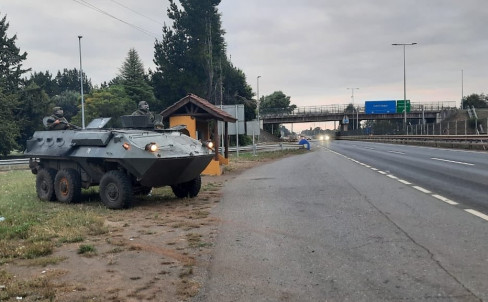 Carro Mowag Famae Piraña 6x6 foto Carabineros de Chile