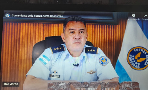 Comandante General de la Fuerza Aérea Hondureña coronel Francisco Serrano