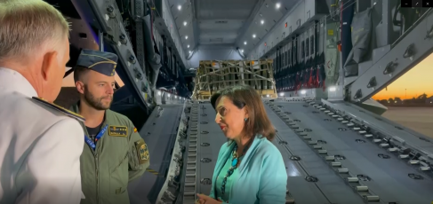 Robles en Torrejon envio A400M municion para Ucrania Foto Ministerio de Defensa
