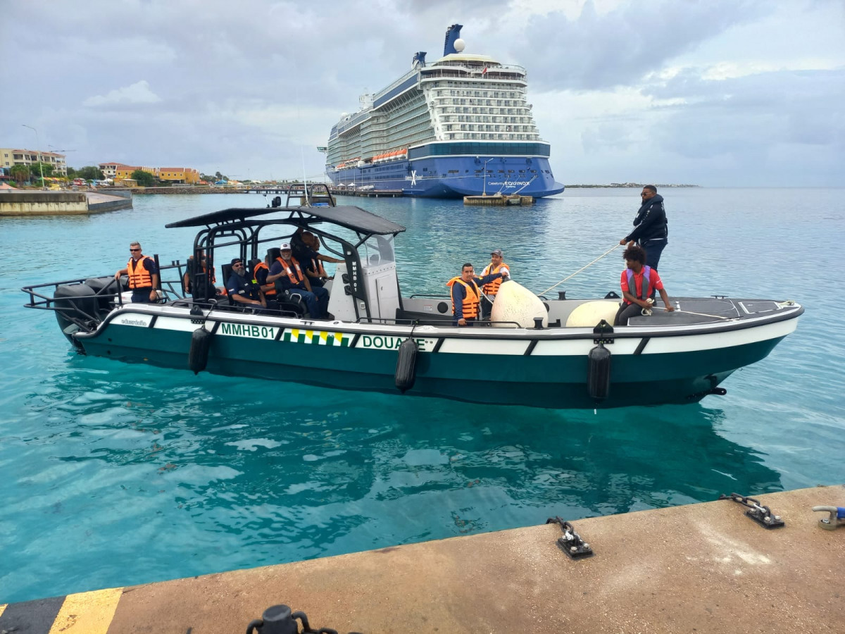 Eduardou00f1o 380. Foto Aduana de Bonaire (2)