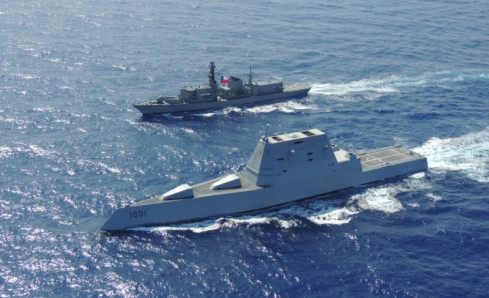 Fragata FF 07 Almirante Lynch y USS destructor Michael Monsoor DDG 1001 en Rimpac 2022 Foto Armada de Chile