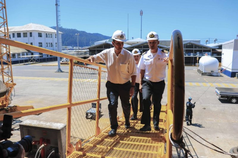 Visita del gobernador regional del Biobu00edo a Asmar Talcahuano Foto Armada de Chile 003