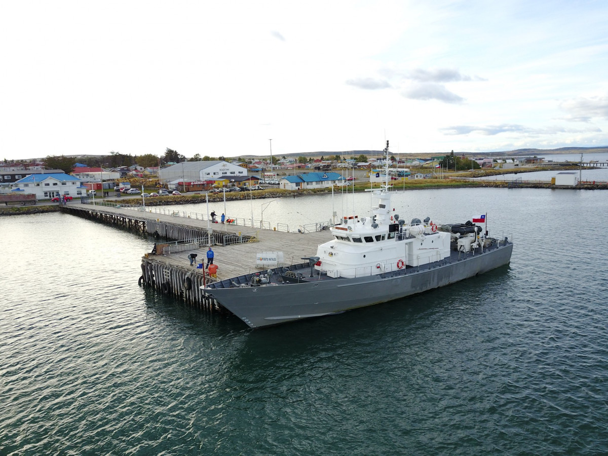Lancha de servicio general LSG 1617 Puerto Natales foto Armada de Chile