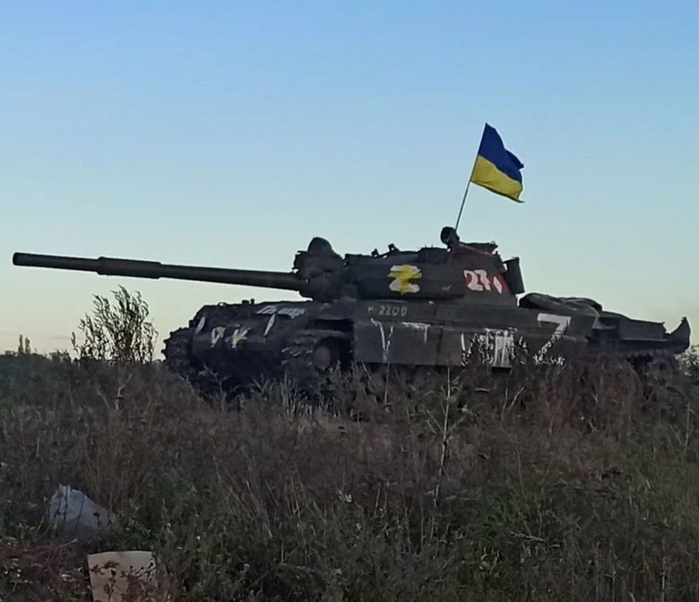 Carro de combate ruso capturado por Ucrania. Foto Ministerio de Defensa de Ucrania