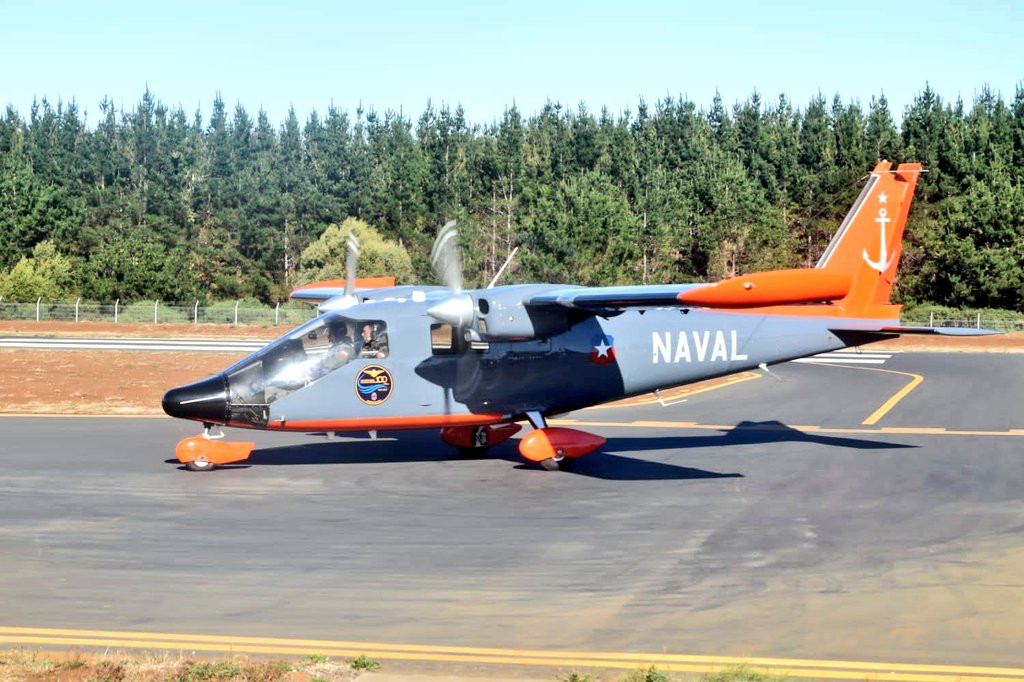 Aviu00f3n P 68 apoyando labores de combate de incendios forestales en el sur del pau00eds Foto Armada de Chile