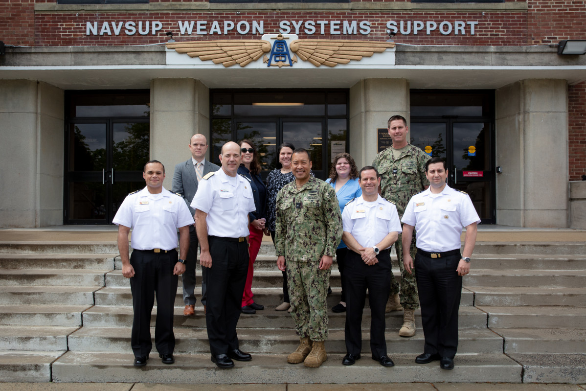 Visita del director general de Finanzas al Navsup Weapon Systems Support Foto Armada de Chile 002