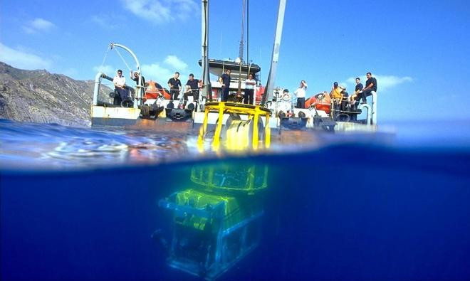 Buque neptuno robot submarino