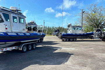 Bahamas Policia SAFE 27 FullCabin RBPF
