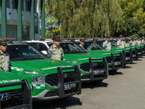 SUV Hyundai Santa Fe 2.5 TM AT 4WD con calabozo Firma Delegación Presidencial Regional del Biobío