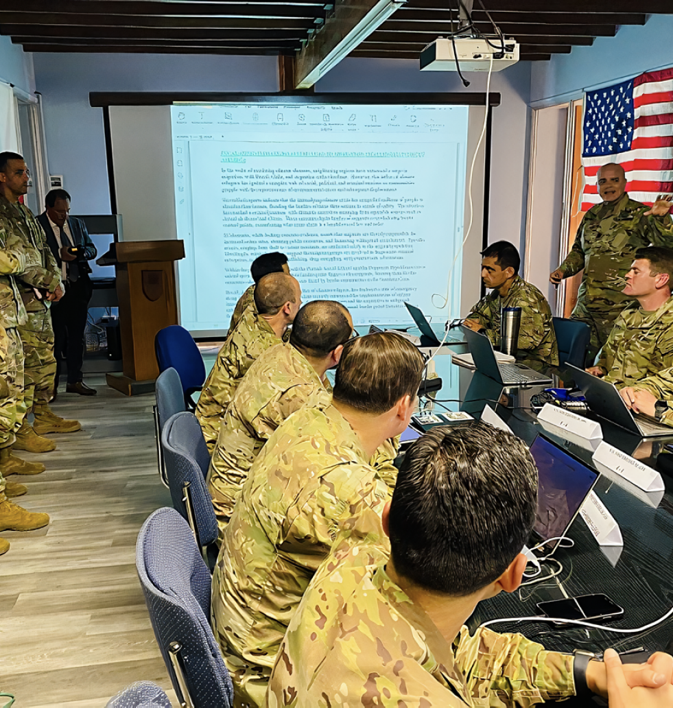 La comitiva del US Army War College observan el desarrollo del ejercicio conjunto estratégico JLASS Firma Cedoc del Ejército de Chile