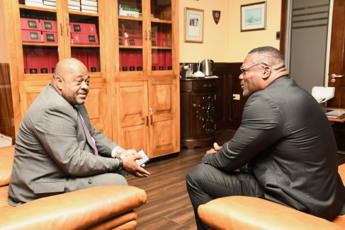 Trinidad&Tobago Defensa SegInterior Sturge Alexander MinNatSecurity