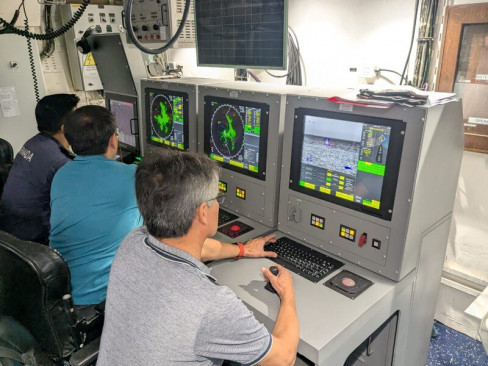 Sistema de control de tiro Saeta 4 de la lancha de acción marítima LAM 31 Chipana desarrollado íntegramente en el país por Desa Firma Diprida Armada de Chile 002