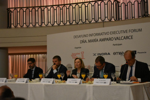 Desayuno informativo secretaria de Estado de Defensa