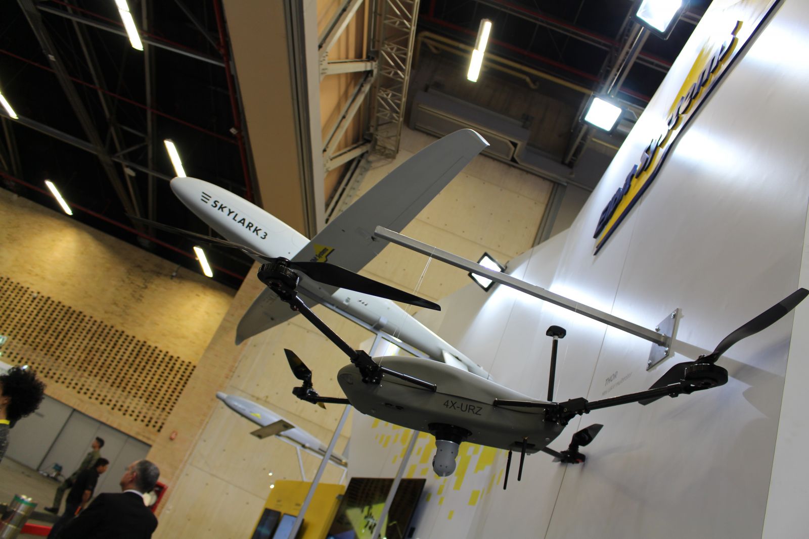 drones de elbit en expodefensa foto ngp 